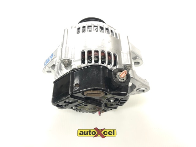 Toyota Corolla AE112 alternator